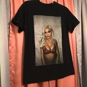 Kylie Jenner Shop SOLD OUT T-Shirt
